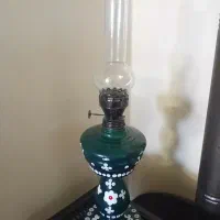 چراغ نفتی و وسایل قدیمی