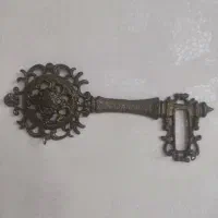 جا کلیدی برنجی
