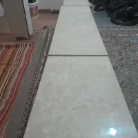 یه عدد میز تلویزون کاملا سالم بدون خط وخش