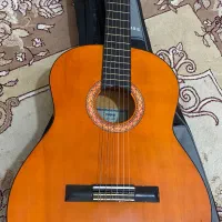 گیتار یاماها c40