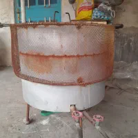 تنور و یک عدد قابلمه