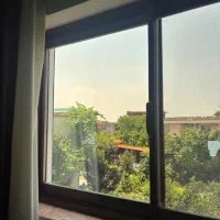 درب و پنجره الومینیومی زرشکی