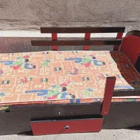 کمد بچه به همراه تخت