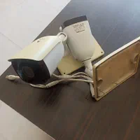 قفسه و دوربین مداربسته
