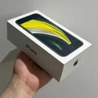 آیفون se2020