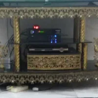 میز تلویزیون برنز  مبلغ ۱۰ میلیون و۵۰۰ تومان
