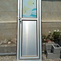 درب سرویس بهداشتی