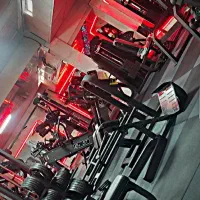 باشگاه بدنسازی افرا