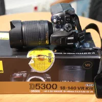 فروش دوربین  نیکون 5300 d با لنز 18-140 در حد نو