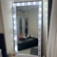 آینه چراغ دار