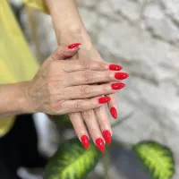 کاشت و ترمیم ناخن