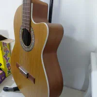 گیتار m5Cut کیف و سیم داداریو اکبند