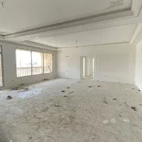 آپارتمان ۱۷۵متری/تاپ لوکیشن/برق بالا