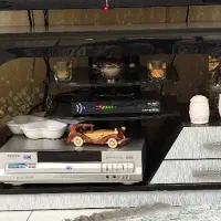 میزتلویزیون چوبی ـ شیشه ای