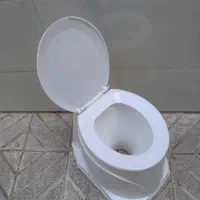 توالت فرنگی در حد نو