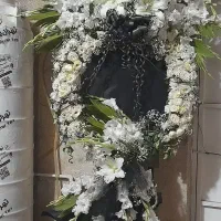 دسته گل تاج گل بزرگ ۲ متری مراسم ترحیم مراسم ختم