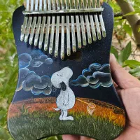 استخدام بانوی نقاش مسلط به رنگ اکرولیک