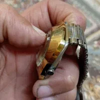 ساعت|ساعت|مشهد, هفده شهریور|دیوار