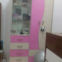 کمد کار کرده صورتی سالم