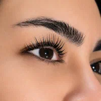 اکستنشن مژه  و لیفت مژه و ابرو