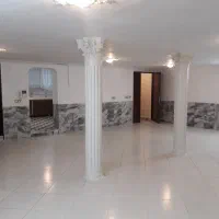 نوفل لوشاتو حاشیه باغ ملک آباد، زوج جوان