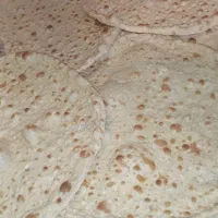 نان محلی سنتی فولادشهر
