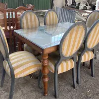 میز نهارخوری وصندلی مناسب رستوران