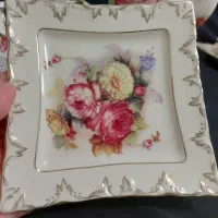 چایخوری به همراه کیک خوری چک اصل طلاکوب ۲۴ عیار