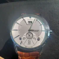 ساعت Gucci اصل  بدنه استیل وبند چرم طبیعی