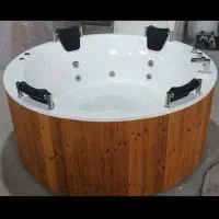 جکوزی مدل گرد چهارنفره