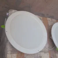 دو عدد پرژکتور