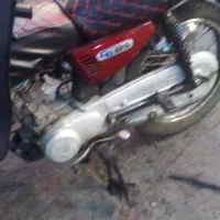 هندا 125 قرمز