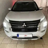 میتسوبیشی اوتلندر ۲۰۲۳