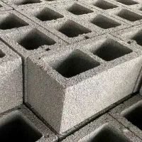 نیازمند کارگر بلوک زنی لیکا