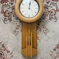 ساعت دیواری بی صدا آرام گرد