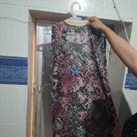 واگذاری مقداری لباس