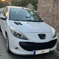 207 تیو تری