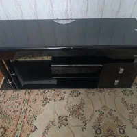 میز تلویزیون در حد نو
