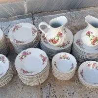 سرویس غذا خوری گل قرمزی