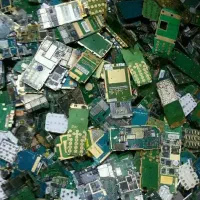 خریدار گوشی خراب و برد