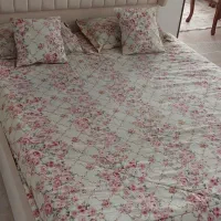 فروش تخت دونفره همراه میز توالت وپاتختی