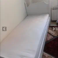 تخت خواب یک نفر