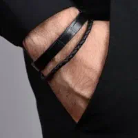 دستبند چرم