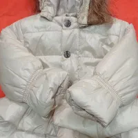 کاپشن نوزادی  و کفش بچگانه