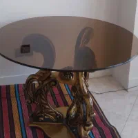 میز گرد شیشه ای