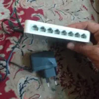 یک فلش ۱۶ گیگ ویک مودم ۸خروجی