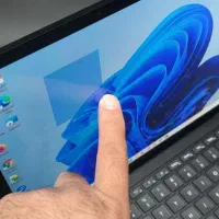 سرفیس لپ تاپ 4 در حد نو