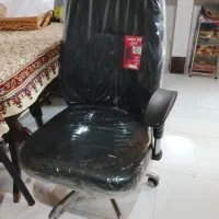 صندلی اداری جک دار نوع حادصنعت نوین