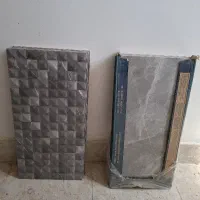 ۲۵ متر مربع کاشی سرامیک بهمراه کاسه توالت