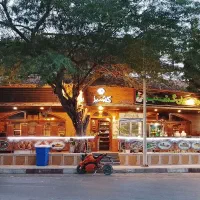 کمک آشپز ،تخته کار